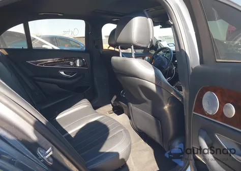 2017 Mercedes-Benz E 300 4Matic из США, поврежденный, VIN WDDZF4KB3HA208414